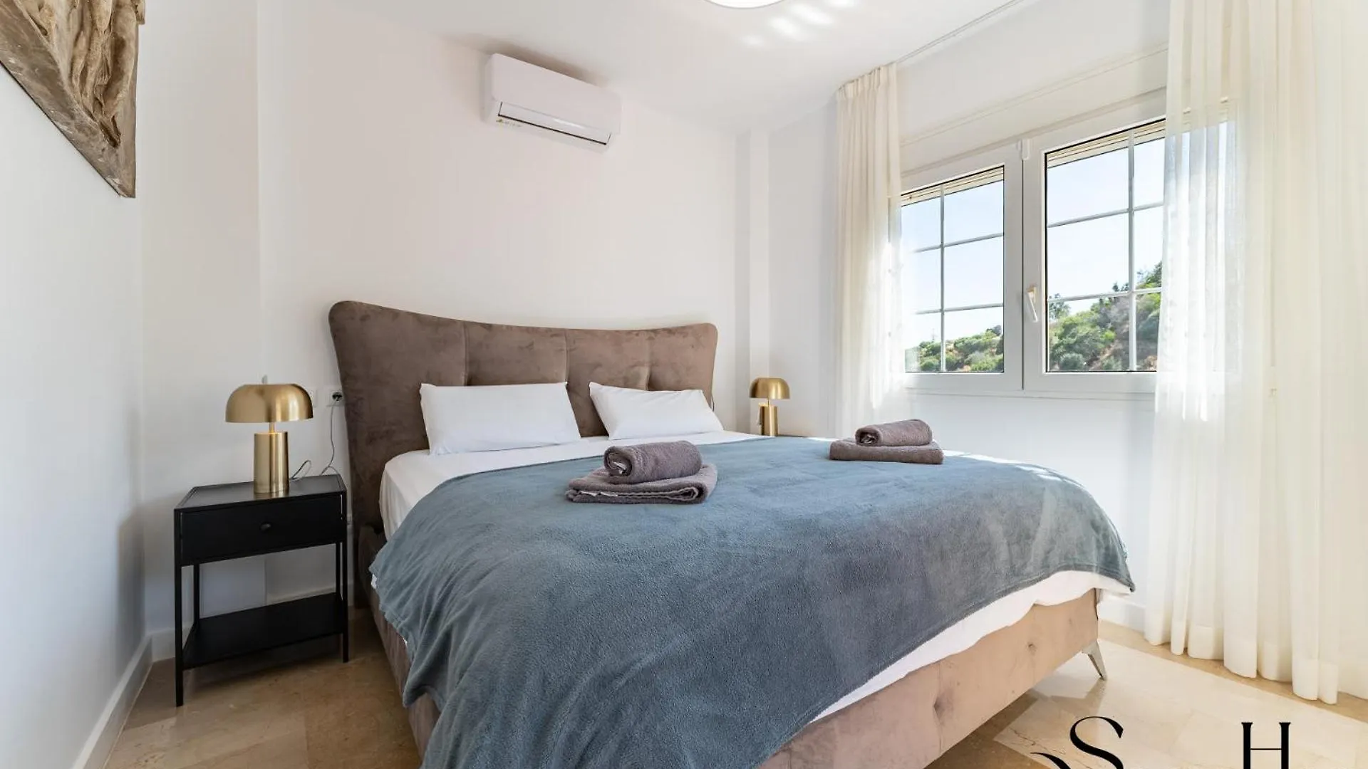 Peaceful Lux, 3 Bed Townhouse 10 Min To The Beach MIJAS COSTA 0*,  Espanha