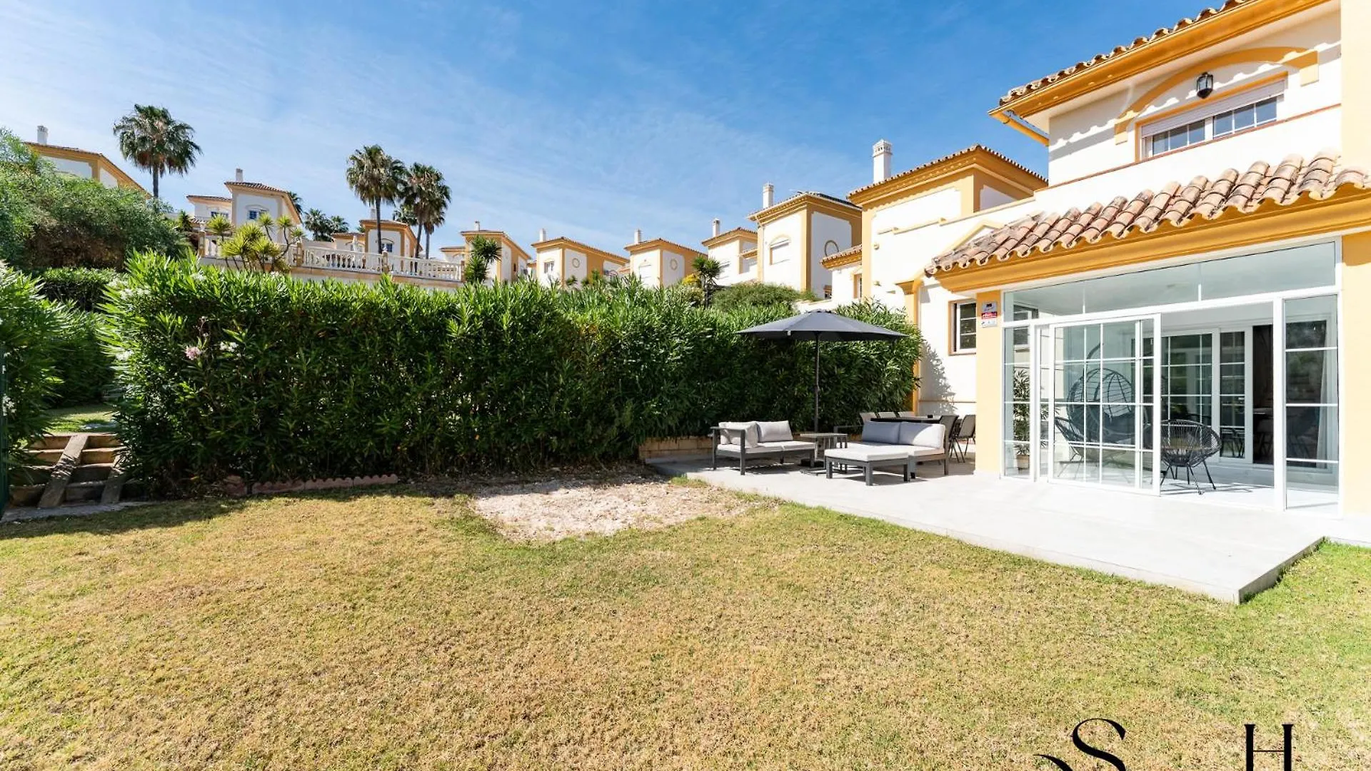 Casa de Férias Peaceful Lux, 3 Bed Townhouse 10 Min To The Beach MIJAS COSTA